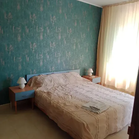 Apartament 3 Sanny Day 2 *